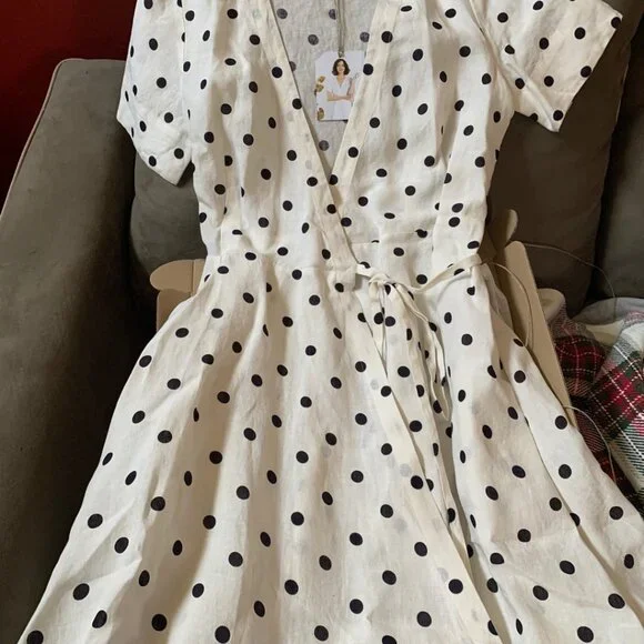 $328 Son de Flor Short Sleeve Polka Dot Wrap Dress - Size Medium - Picture 2 of 3